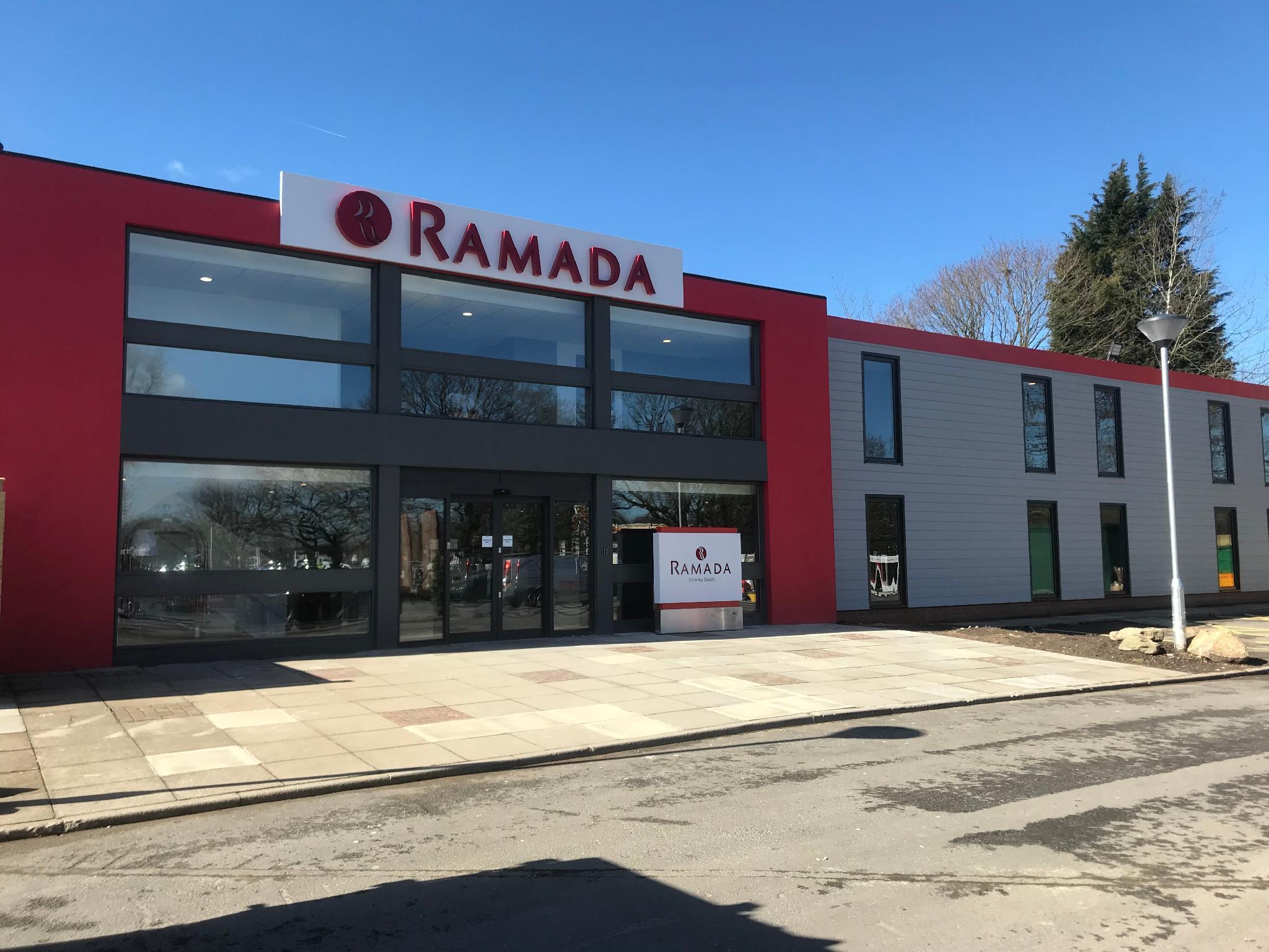 Ramada Chorley South Hotell Eksteriør bilde